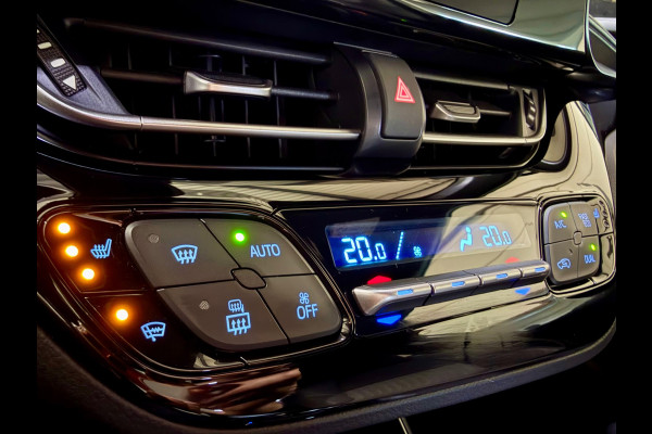 Toyota C-HR 1.8 Hybrid Style 122pk Bi-Tone, CarPlay, Camera, Stoel-stuurverw,
