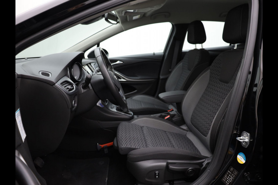 Opel Astra 1.2 Business Edition | Camera | AGR Stoel | Climate Control | Navi | Prijs Rijklaar!!