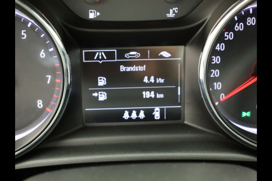 Opel Astra 1.2 Business Edition | Camera | AGR Stoel | Climate Control | Navi | Prijs Rijklaar!!