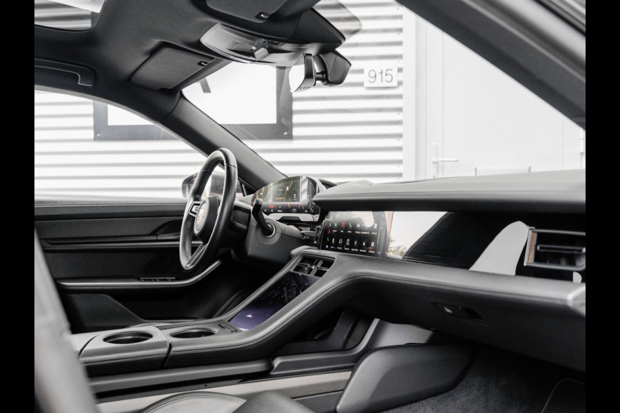 Porsche Taycan 4S Performance 93 kWh | PANORAMA | SPORTDESIGN | 21" | BOSE