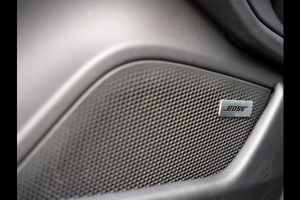 Porsche Taycan 4S Performance 93 kWh | PANORAMA | SPORTDESIGN | 21" | BOSE