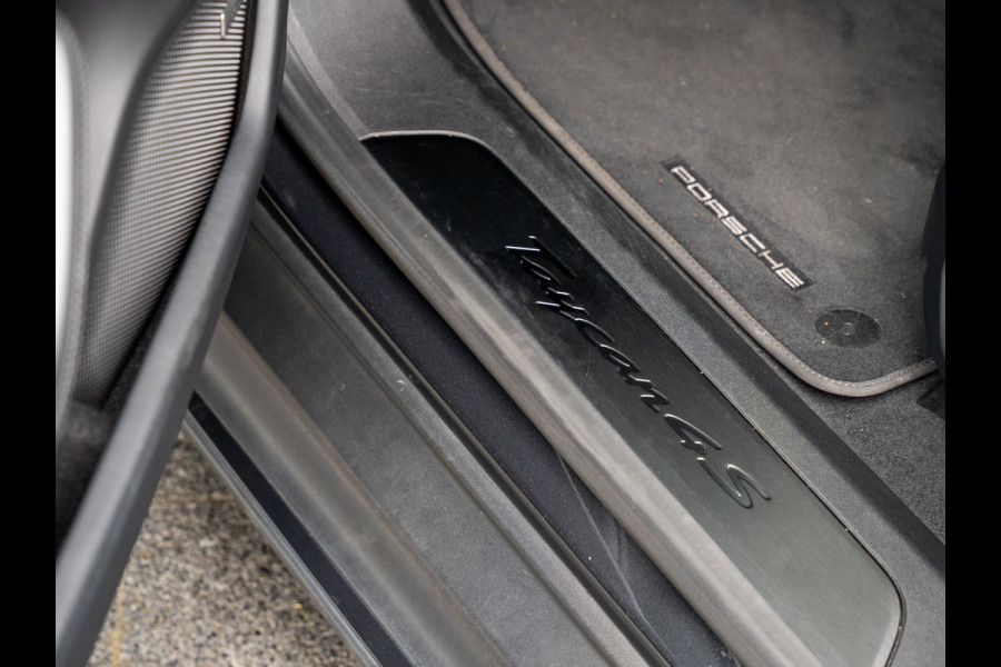 Porsche Taycan 4S Performance 93 kWh | PANORAMA | SPORTDESIGN | 21" | BOSE