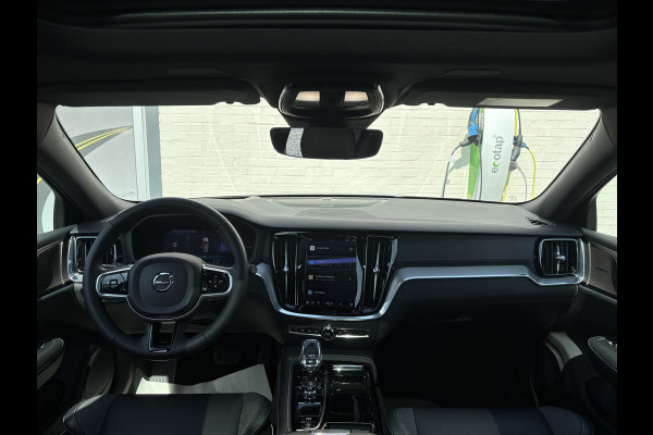 Volvo V60 2.0 T8 Plug-in hybrid AWD Ultimate Dark Long range | Panorama dak | Adaptieve cruise | Blis | Memory | Harman Kardon |