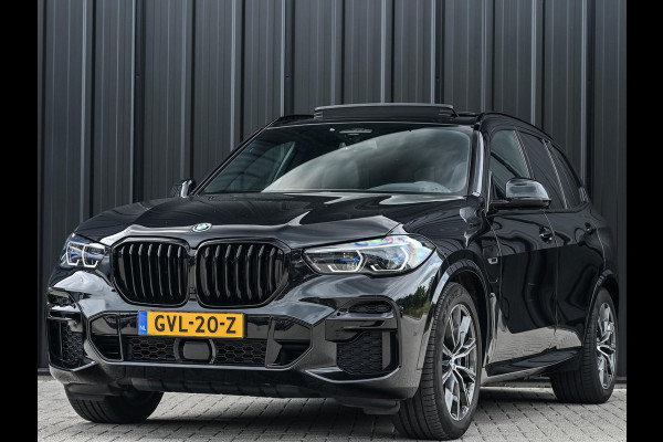 BMW X5 xDrive45e High Executive | M-Sport | Panoramadak | HUD | Stoelverwarming + Ventilatie | HIFI | Laser Light | Luchtvering | Ambiance Interieur | Trekhaak |