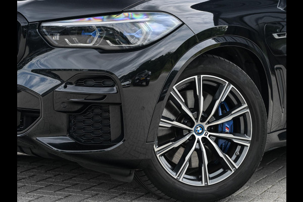 BMW X5 xDrive45e High Executive | M-Sport | Panoramadak | HUD | Stoelverwarming + Ventilatie | HIFI | Laser Light | Luchtvering | Ambiance Interieur | Trekhaak |