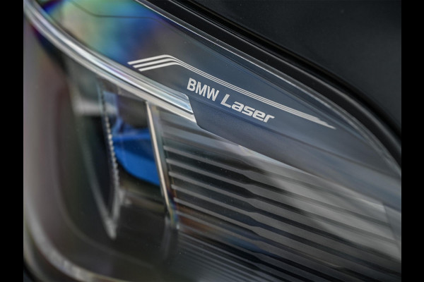 BMW X5 xDrive45e High Executive | M-Sport | Panoramadak | HUD | Stoelverwarming + Ventilatie | HIFI | Laser Light | Luchtvering | Ambiance Interieur | Trekhaak |