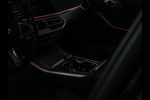 BMW X5 xDrive45e High Executive | M-Sport | Panoramadak | HUD | Stoelverwarming + Ventilatie | HIFI | Laser Light | Luchtvering | Ambiance Interieur | Trekhaak |