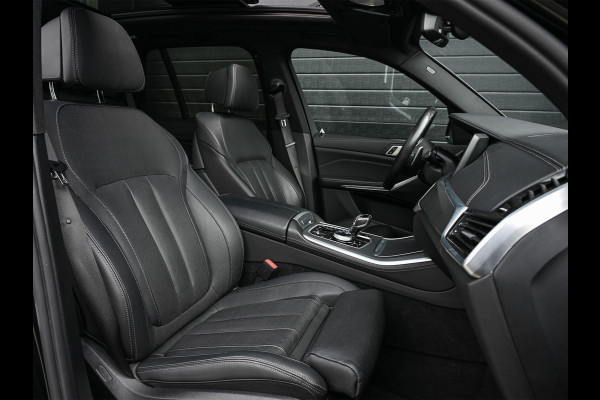 BMW X5 xDrive45e High Executive | M-Sport | Panoramadak | HUD | Stoelverwarming + Ventilatie | HIFI | Laser Light | Luchtvering | Ambiance Interieur | Trekhaak |