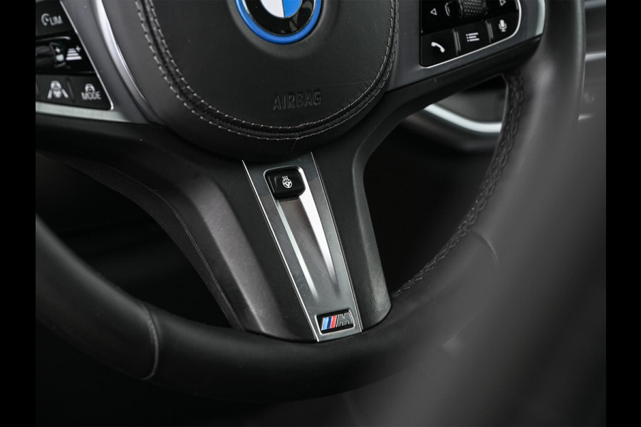 BMW X5 xDrive45e High Executive | M-Sport | Panoramadak | HUD | Stoelverwarming + Ventilatie | HIFI | Laser Light | Luchtvering | Ambiance Interieur | Trekhaak |