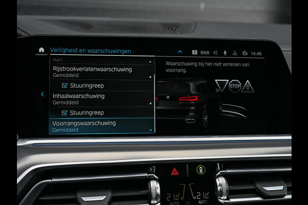 BMW X5 xDrive45e High Executive | M-Sport | Panoramadak | HUD | Stoelverwarming + Ventilatie | HIFI | Laser Light | Luchtvering | Ambiance Interieur | Trekhaak |