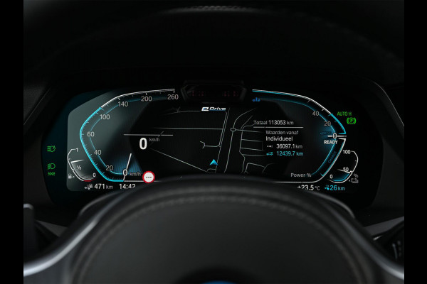 BMW X5 xDrive45e High Executive | M-Sport | Panoramadak | HUD | Stoelverwarming + Ventilatie | HIFI | Laser Light | Luchtvering | Ambiance Interieur | Trekhaak |