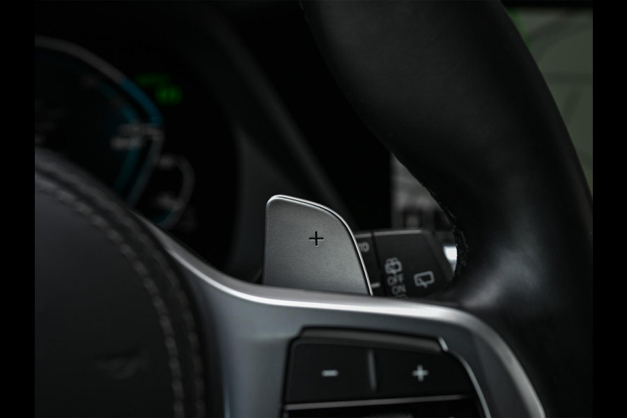 BMW X5 xDrive45e High Executive | M-Sport | Panoramadak | HUD | Stoelverwarming + Ventilatie | HIFI | Laser Light | Luchtvering | Ambiance Interieur | Trekhaak |