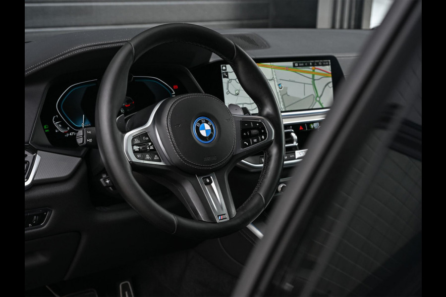BMW X5 xDrive45e High Executive | M-Sport | Panoramadak | HUD | Stoelverwarming + Ventilatie | HIFI | Laser Light | Luchtvering | Ambiance Interieur | Trekhaak |