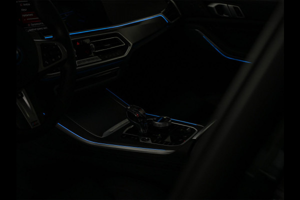 BMW X5 xDrive45e High Executive | M-Sport | Panoramadak | HUD | Stoelverwarming + Ventilatie | HIFI | Laser Light | Luchtvering | Ambiance Interieur | Trekhaak |