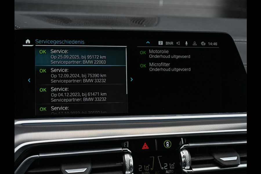 BMW X5 xDrive45e High Executive | M-Sport | Panoramadak | HUD | Stoelverwarming + Ventilatie | HIFI | Laser Light | Luchtvering | Ambiance Interieur | Trekhaak |