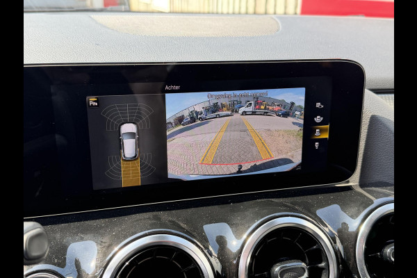 Mercedes-Benz GLA 250 e Business Solution Luxury Limited 18"/Trekhaak/Stoelverwarming/Sfeerverlichting/Camera/PDC v+a/Apple Carplay & Android Auto