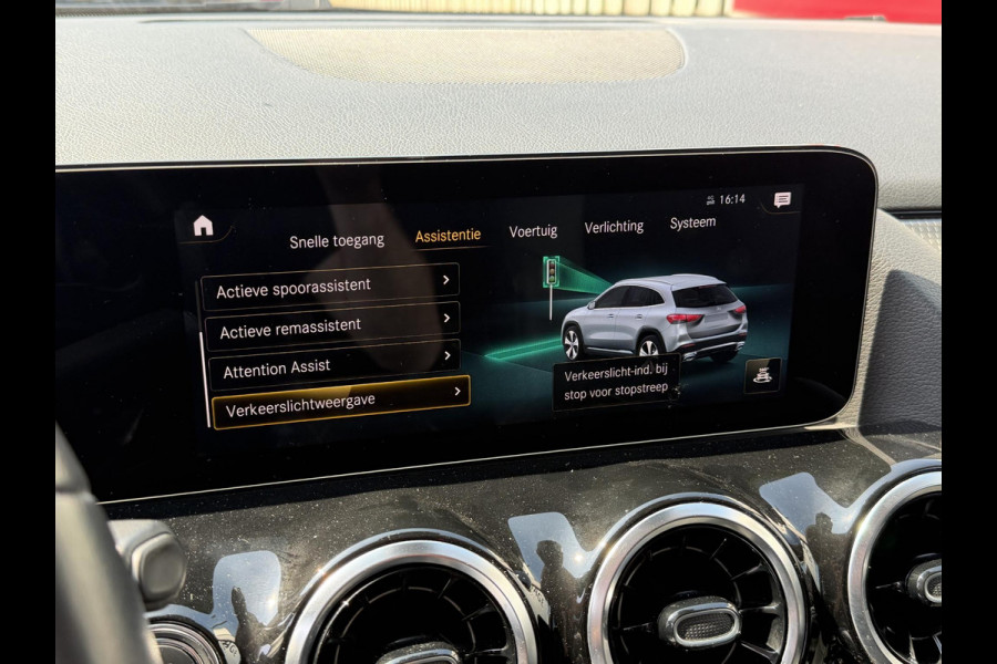 Mercedes-Benz GLA 250 e Business Solution Luxury Limited 18"/Trekhaak/Stoelverwarming/Sfeerverlichting/Camera/PDC v+a/Apple Carplay & Android Auto