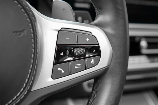 BMW X5 xDrive45e M-Sport Pano Laser LED ACC Trekhaak Memory 360°