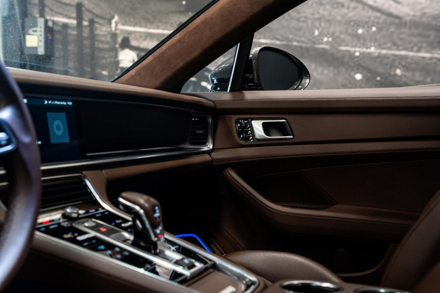 Porsche Panamera Sport Turismo 4.0 Turbo S E-Hybrid *Keramisch / Stoelventilatie / Vierwiel-besturing / Panorama / BOSE / Sport-uitlaatsysteem*