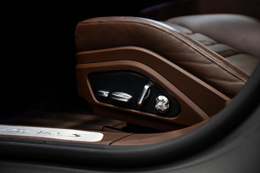 Porsche Panamera Sport Turismo 4.0 Turbo S E-Hybrid *Keramisch / Stoelventilatie / Vierwiel-besturing / Panorama / BOSE / Sport-uitlaatsysteem*