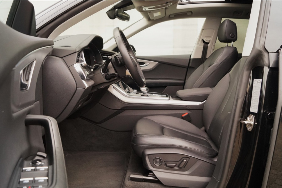 Audi Q8 55 TFSI Quattro Hybrid ProLine S-Line -PANO-LEER-
