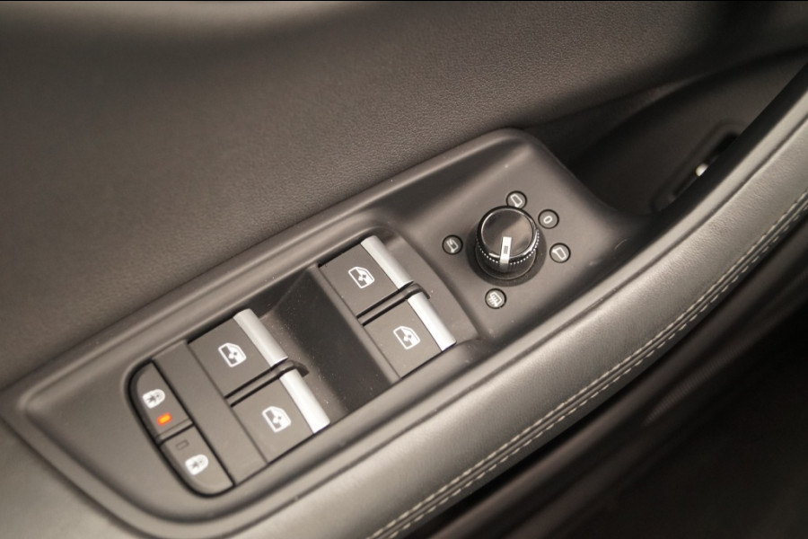 Audi Q8 55 TFSI Quattro Hybrid ProLine S-Line -PANO-LEER-
