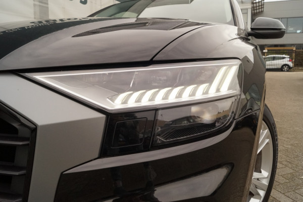 Audi Q8 55 TFSI Quattro Hybrid ProLine S-Line -PANO-LEER-
