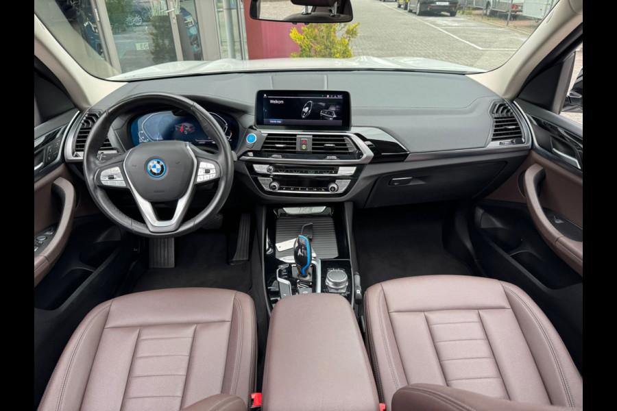 BMW iX3 Executive 80 kWh | Pano dak | Camera | Tabacco leder | ACC | SOH 98%