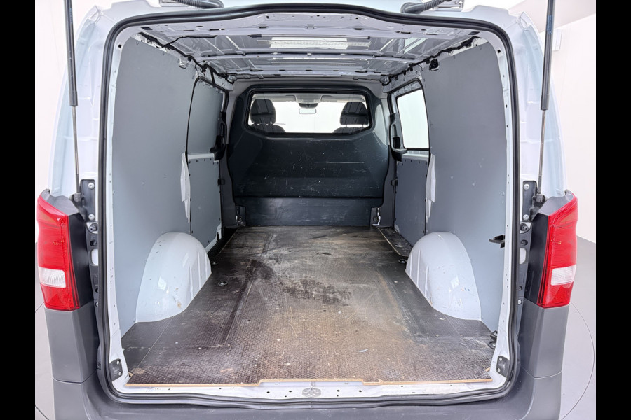 Mercedes-Benz Vito 114CDI Automaat Lang 2X Schuifdeur Trekhaak Imperiaal Navi Camera Cruise Control Airco Bluetooth Pdc Euro 6 Betonplex Vloer Wandbetimmering 1e Eigenaar Origineel Nederlandse Auto