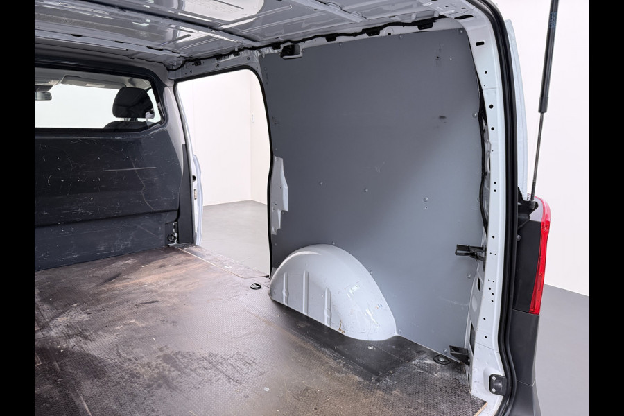 Mercedes-Benz Vito 114CDI Automaat Lang 2X Schuifdeur Trekhaak Imperiaal Navi Camera Cruise Control Airco Bluetooth Pdc Euro 6 Betonplex Vloer Wandbetimmering 1e Eigenaar Origineel Nederlandse Auto