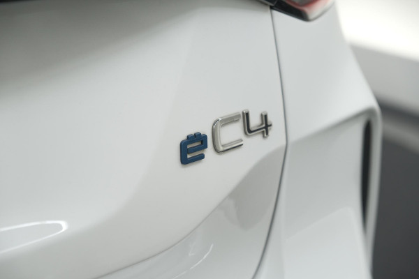 Citroën Ë-C4 Live 50 kWh | 11 KW lader | Apple Carplay | Parkeersensoren | LED