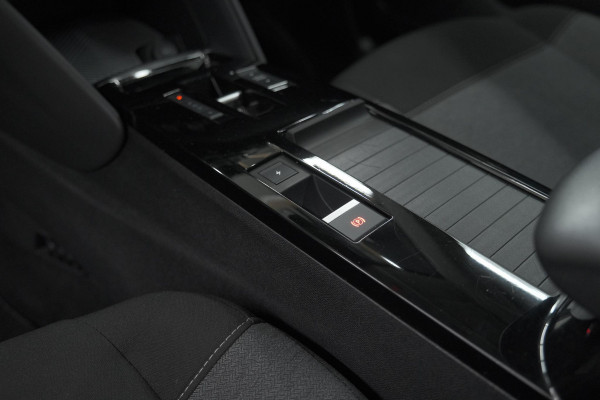 Citroën Ë-C4 Live 50 kWh | 11 KW lader | Apple Carplay | Parkeersensoren | LED