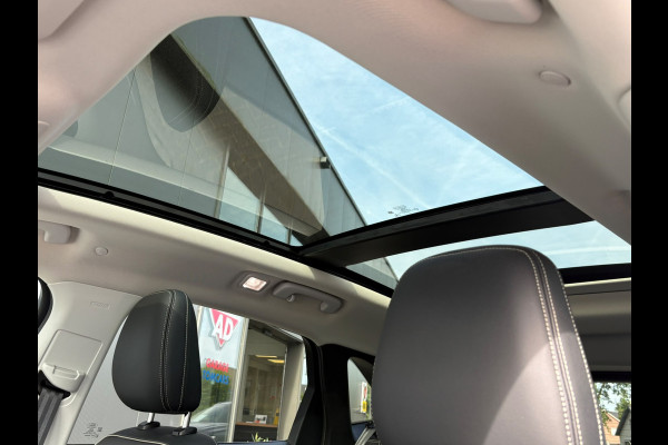 Ford Kuga 2.5 PHEV Vignale Elektr.-Trekhaak/Pano-dak/Head-up/Winter-pack