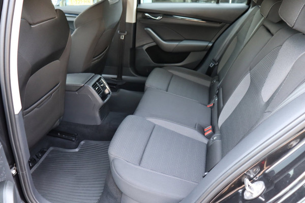Škoda Octavia Combi 1.4 TSI iV PHEV Business Edition carplay