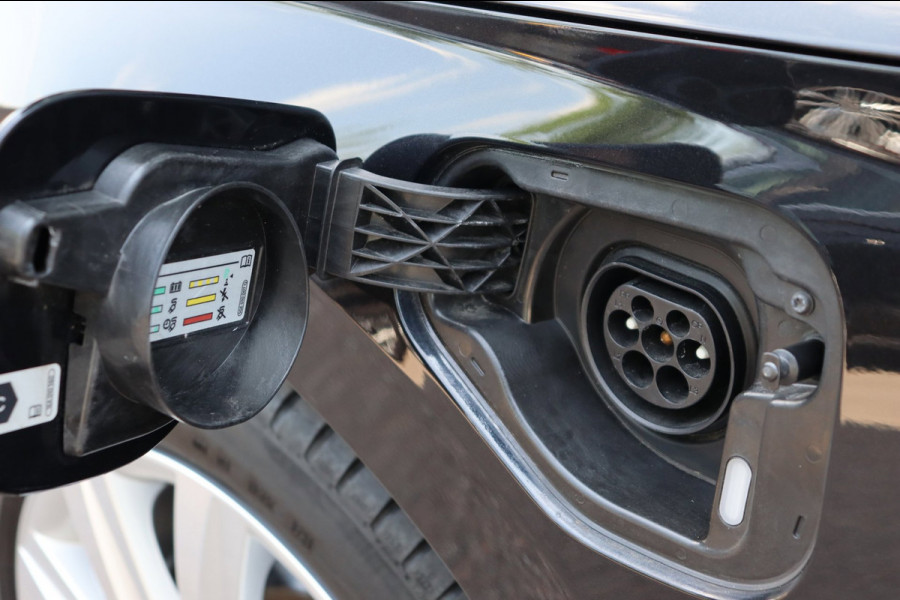 Škoda Octavia Combi 1.4 TSI iV PHEV Business Edition carplay