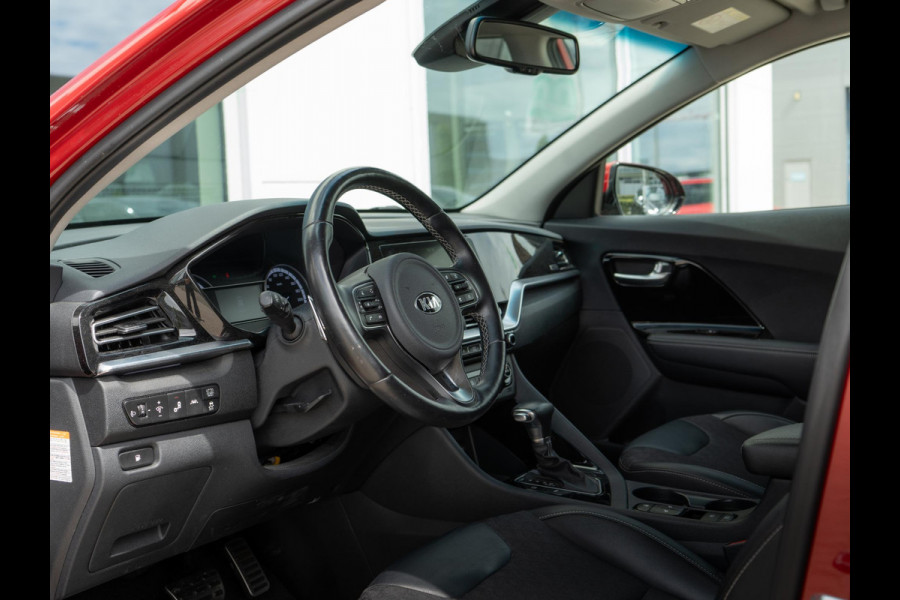 Kia Niro 1.6 GDi Hybrid DynamicPlusLine | Stoel en stuurverwarming| Navigatie | Achteruitrijcamera | Trekhaak |