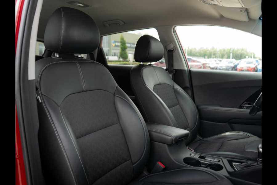 Kia Niro 1.6 GDi Hybrid DynamicPlusLine | Stoel en stuurverwarming| Navigatie | Achteruitrijcamera | Trekhaak |