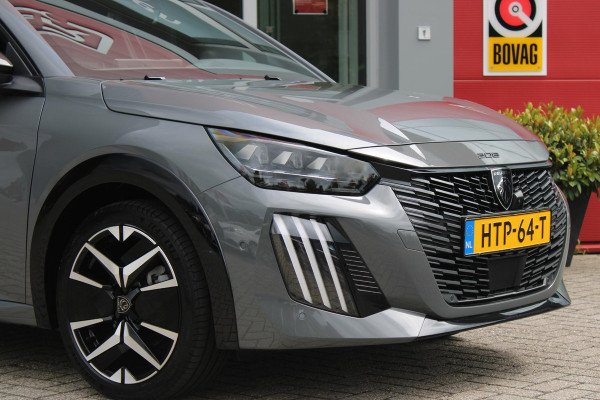 Peugeot 208 1.2 Hybrid 145PK AUTOMAAT GT | CAMERA VOOR + ACHTER | NAVIGATIE | DRAADLOZE APPLE CARPLAY/ANDROID AUTO | FULL LED KOPLAMPEN | LICHTMETALEN VELGEN 17" | DODEHOEK DETECTIE | DRAADLOZE TELEFOONLADER | KEYLESS ENTRY/START | DAB+ RADIO | ADAPTIVE CRUISE CONTROL |