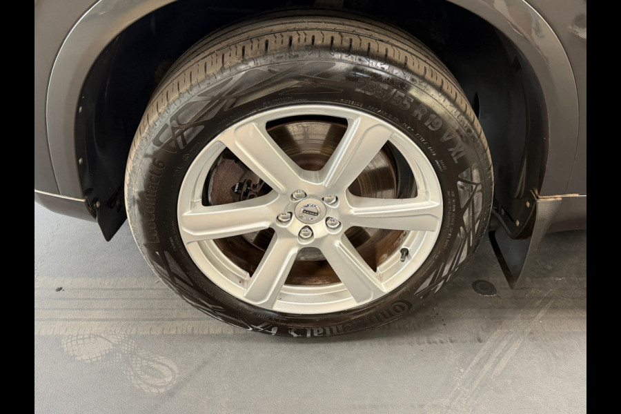 Volvo XC90 2.0 T8 Twin Engine AWD Momentum