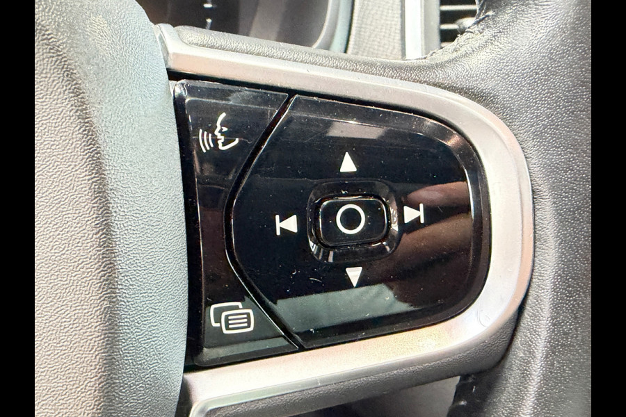 Volvo XC90 2.0 T8 Twin Engine AWD Momentum