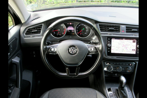 Volkswagen Tiguan 1.5 TSI Life Automaat * Trekhaak * LED *