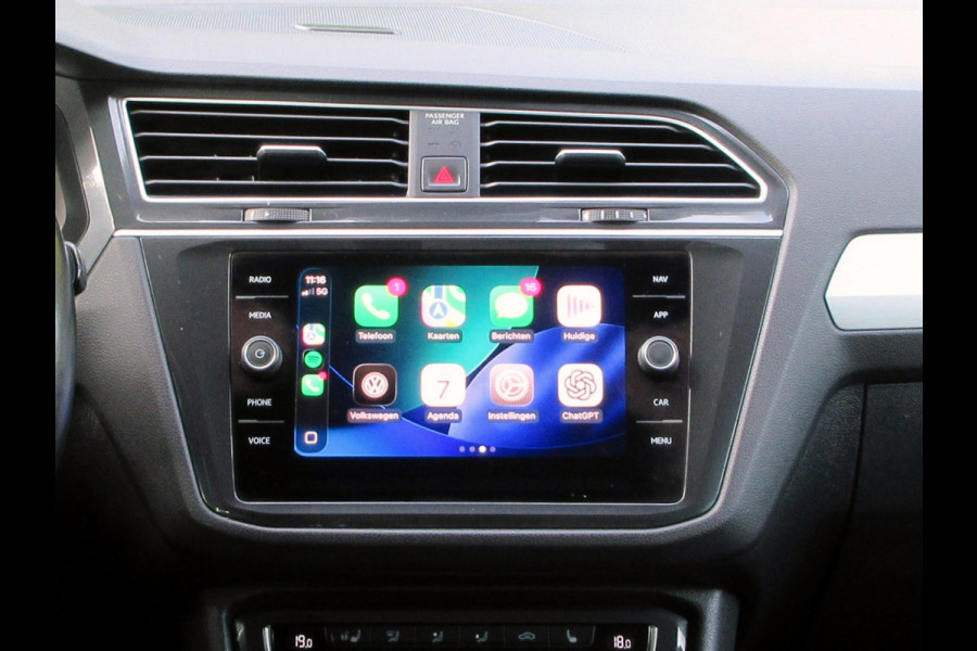 Volkswagen Tiguan 1.5 TSI Life Automaat * Trekhaak * LED *