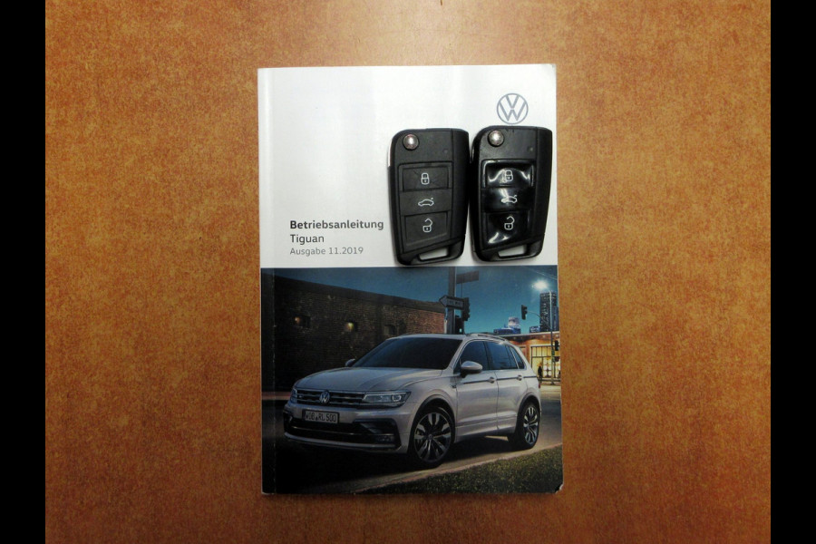 Volkswagen Tiguan 1.5 TSI Life Automaat * Trekhaak * LED *
