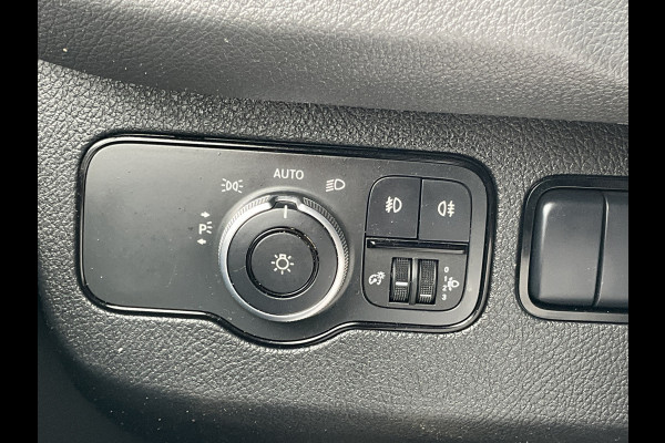 Mercedes-Benz Sprinter 3-Pers 314 2.2 CDI 143PK L2H1 Clima Cruise Audio Trekhaak 3-Persoons