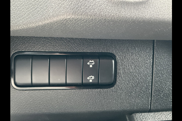 Mercedes-Benz Sprinter 3-Pers 314 2.2 CDI 143PK L2H1 Clima Cruise Audio Trekhaak 3-Persoons