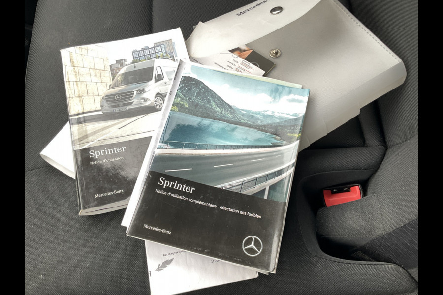 Mercedes-Benz Sprinter 3-Pers 314 2.2 CDI 143PK L2H1 Clima Cruise Audio Trekhaak 3-Persoons