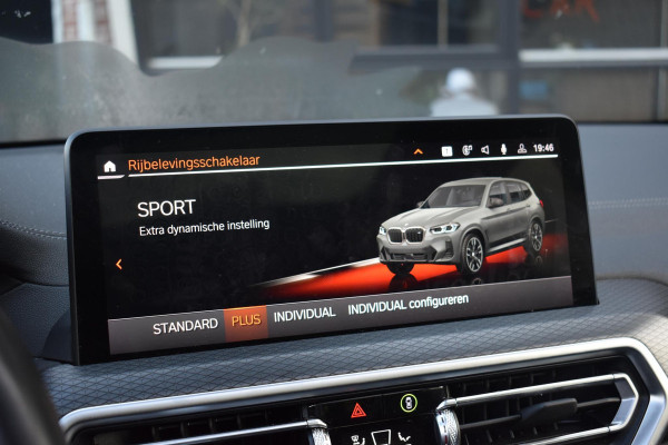 BMW X3 M40i xDrive High Executive Pano HUD Lane Camera Keyless HK