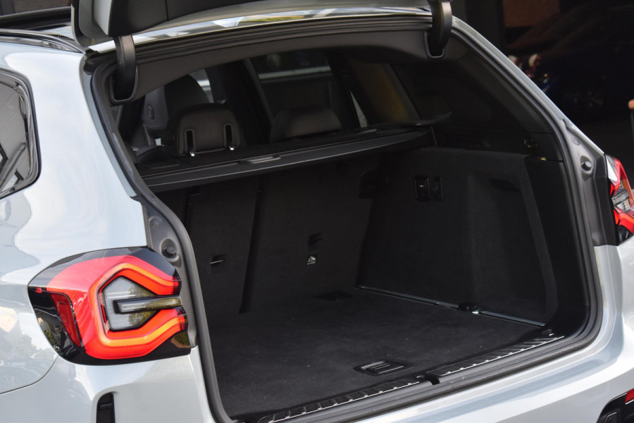 BMW X3 M40i xDrive High Executive Pano HUD Lane Camera Keyless HK