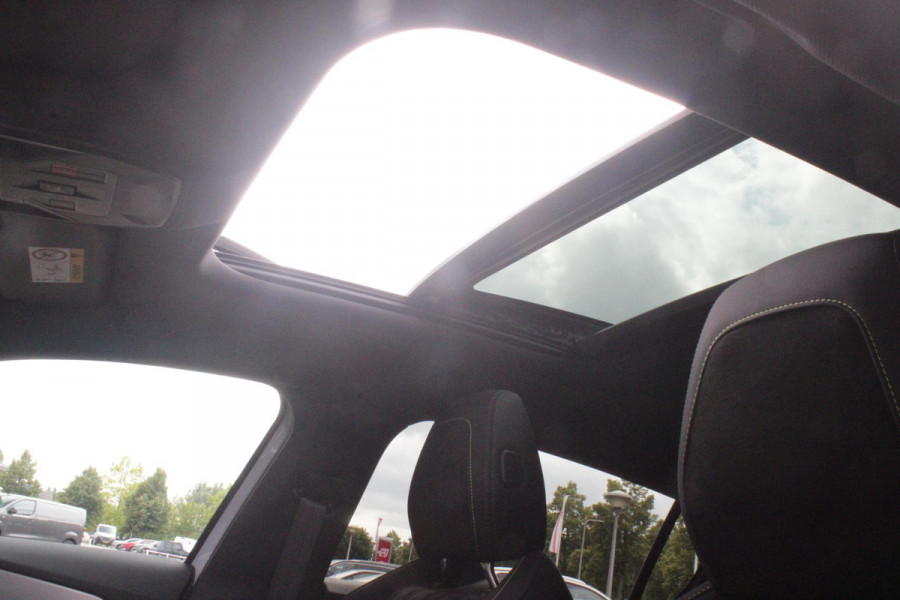 Peugeot 308 1.2 Hybrid 145PK AUTOMAAT GT | PANORAMA SCHUIF/KANTEL DAK | AFNEEMBARE TREKHAAK | NAVIGATIE | SENSATION PACK: FOCAL HIFI SYSTEM (PREMIUM HIFI SYSTEEM MET 10 SPEAKERS)/DRAADLOZE TELEFOONLADER | 360° VISION & DRIVE ASSIST PLUS PACK: ACHTERUITRIJCAMERA 360° VISEOPARK 3 (4 CAMERA'S)/PARKEERHULP VOOR EN ACHTER/ANTI DIEFSTAL ALARM/PEUGEOT i-COCKPIT MET CONFIGUREERBAAR 3D-INSTRUMENTENPANEEL/CLEAN CABIN | ALCANTARA EXECUTIVE PACK: BEKLEDING ALCANTARA/KUNSTLEDER INCL. ELEKTRISCH BEDIENBARE AGR STOEL EN MASSAGE OP BEIDE VOORSTOELEN | 18" LICHTMETALEN VELGEN "PORTLAND" | NAVIGATI