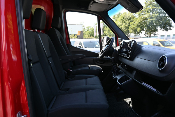 Mercedes-Benz Sprinter 515 CDI L3 Bakwagen Geveerde stoel, MBUX 10.25 met Apple Carplay/Android Auto